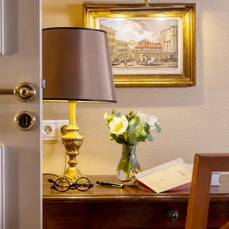 De Seine Hotel 3*
